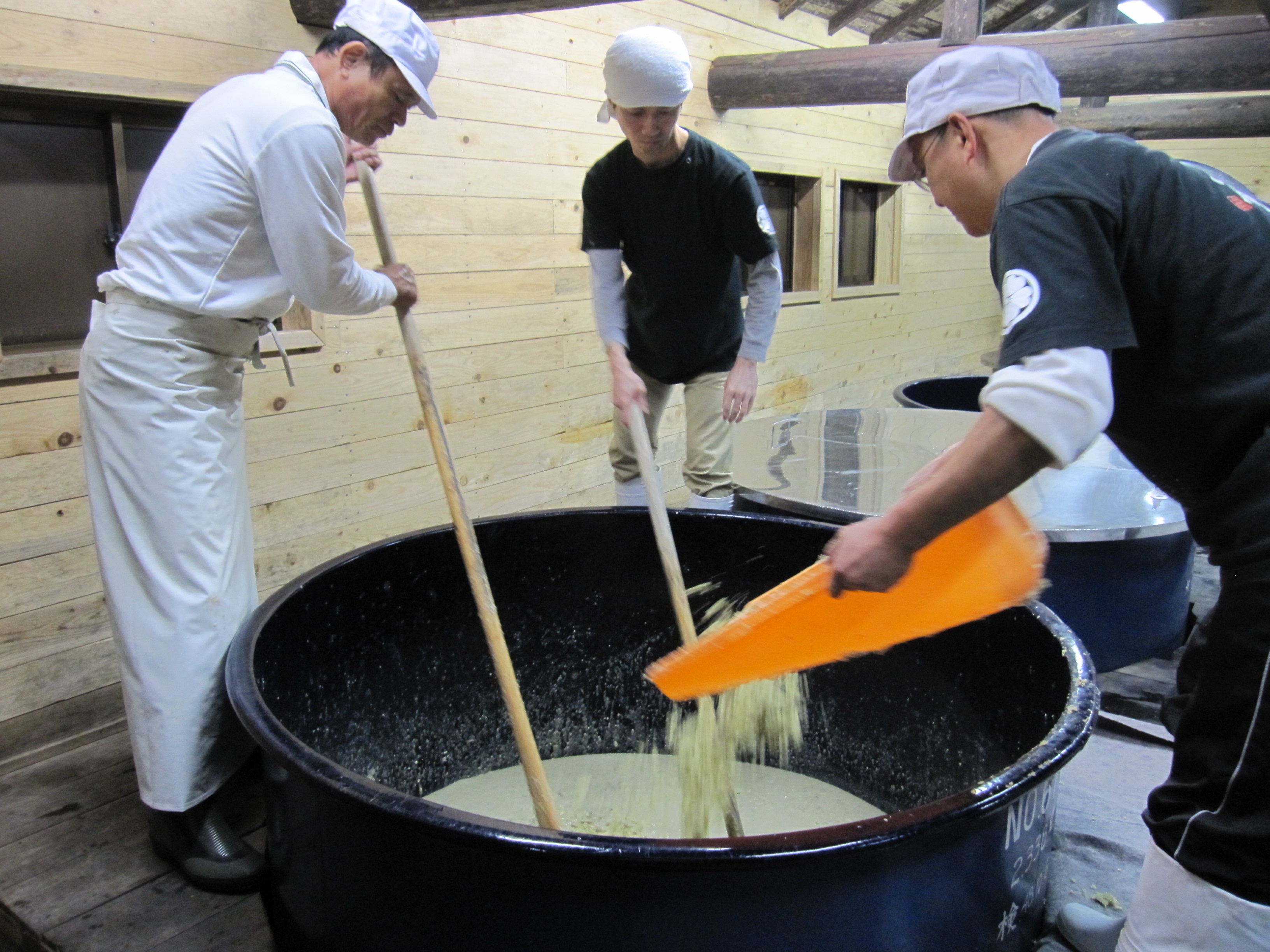 伝統のかめつぼ仕込み